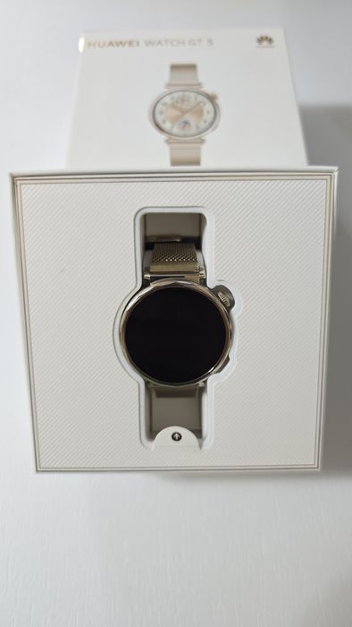 Huawei Watch GT 5 – Gold, 41mm – Отлично състояние Гаранция до 2026