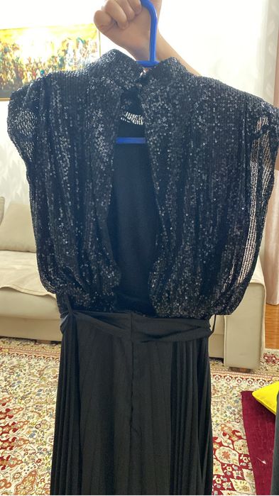 Черное вечернее платье