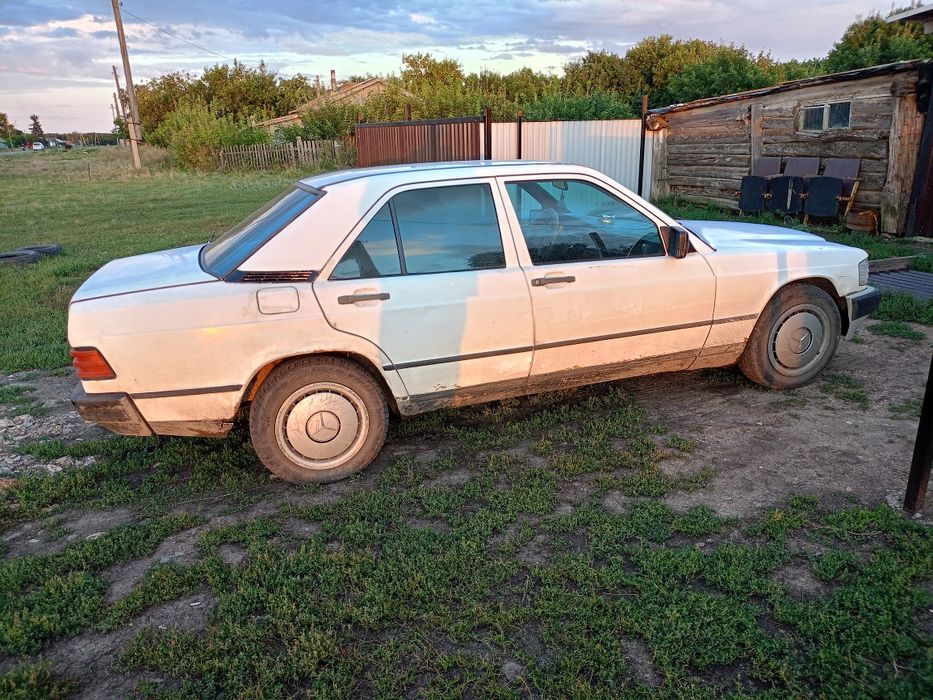 Продам мерседес 190 в хорошем состояний