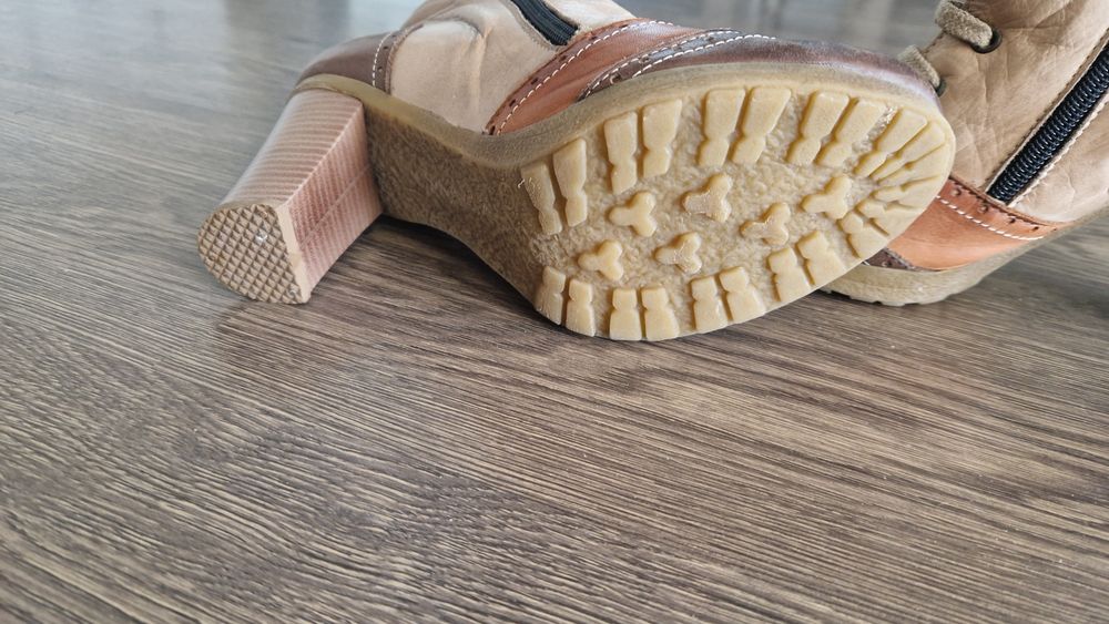 Обувки естествена кожа 38н