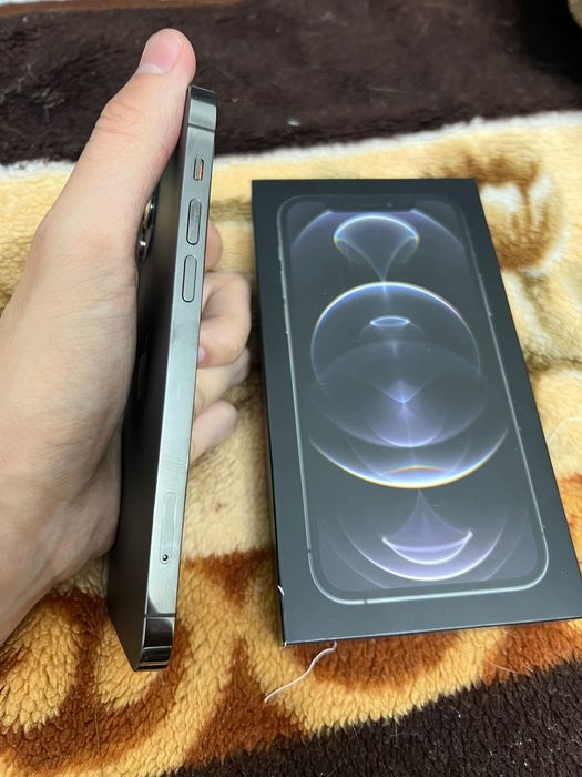 Продам айфон 12 про. Iphone 12 pro