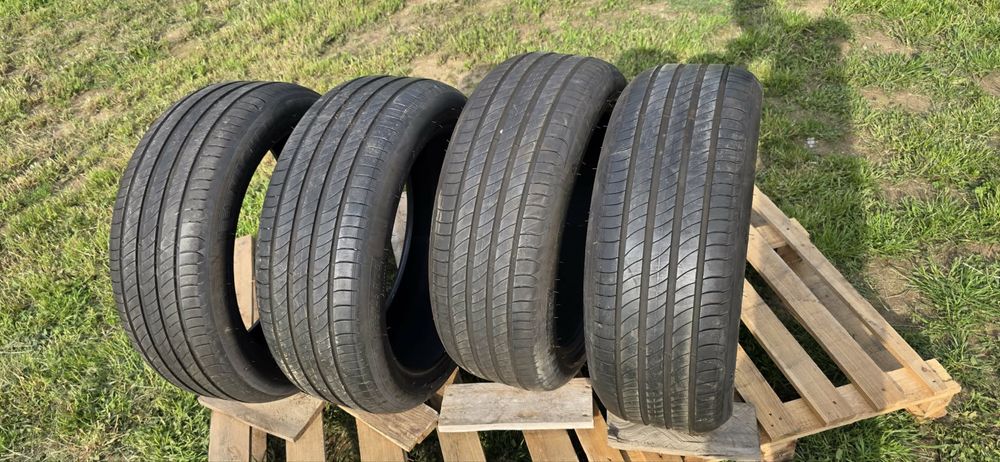 Michelin Primarcy  4   235 45 R20