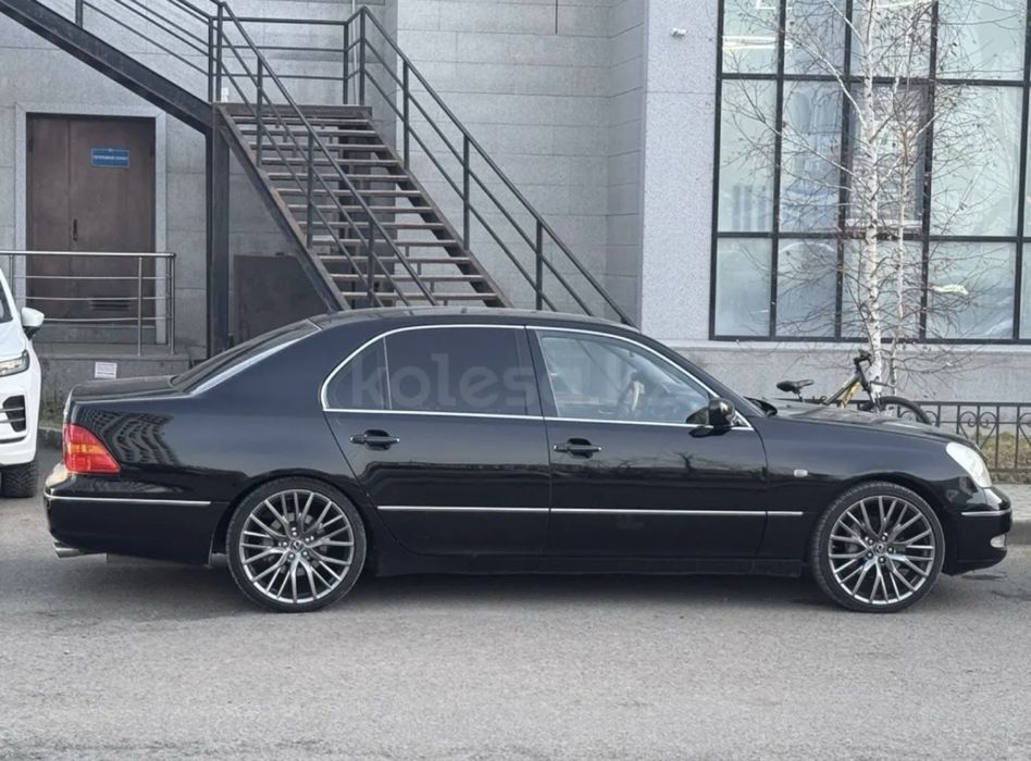 Продам лексус лс430