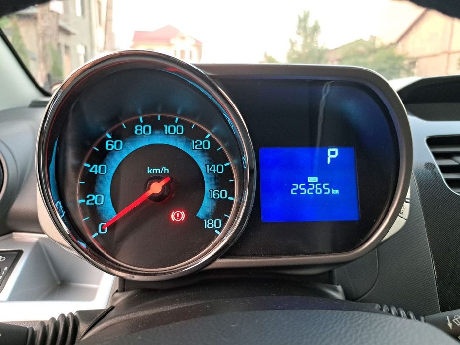 Продаю автомобиль Спарк 4 позиция фул