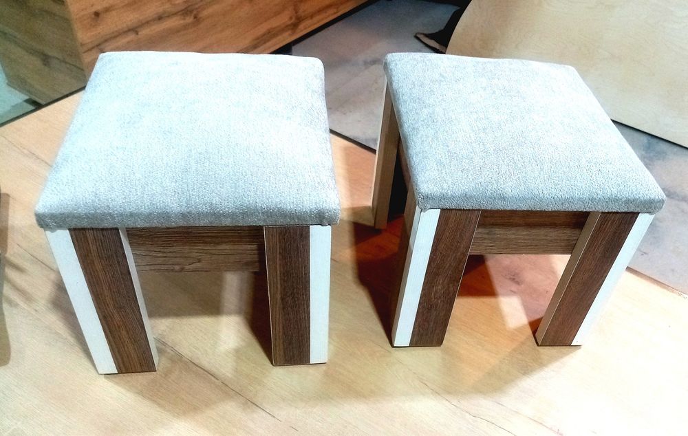 Продам новые маленькие табуретки!