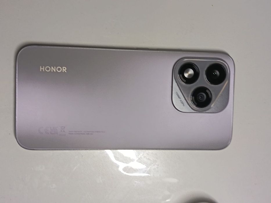 Хонор 400 лайт тут 2 ТЕЛЕФОНА
