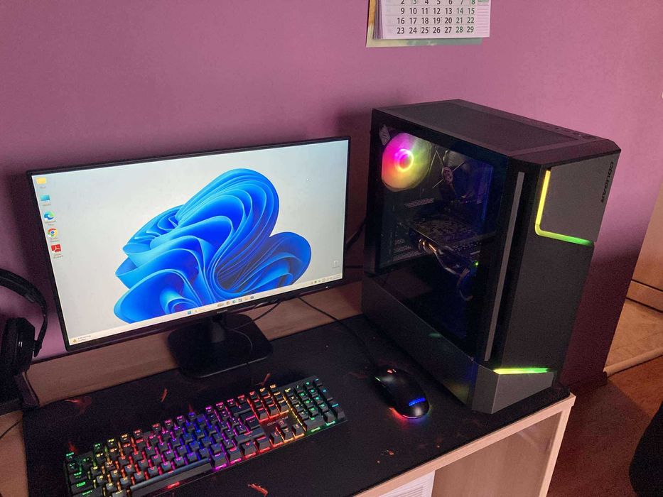 Геймърски компютър AMD 8x4,30Ghz, GTX 660, 16GB RAM, SSD, Windows 11