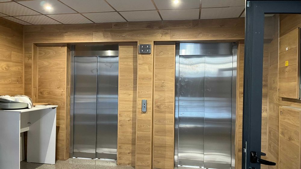 Дава се под наем Офис в Бургас, Изгрев - 40 кв.м за 140 € - Снимка #10