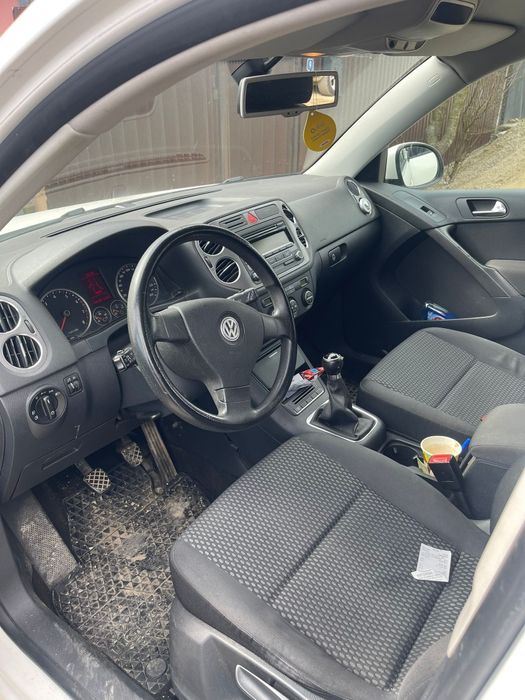Vând Wolswagen Tiguan