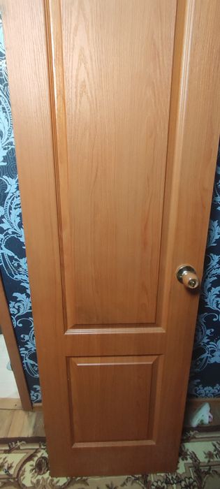Продам дверь дерево