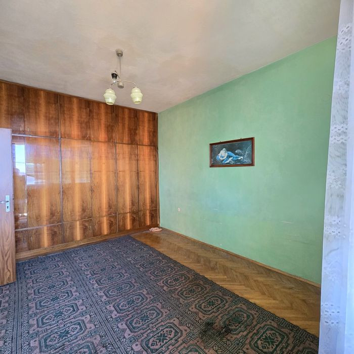 Продава се Четиристаен апартамент в Велико Търново, Център - 91 кв.м за 1098 €/кв.м - Снимка #3