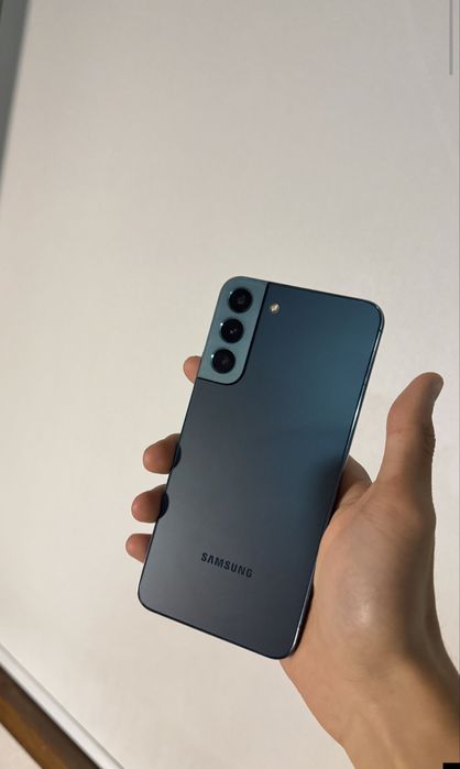 Продам Samsung S22 Plus,Торг