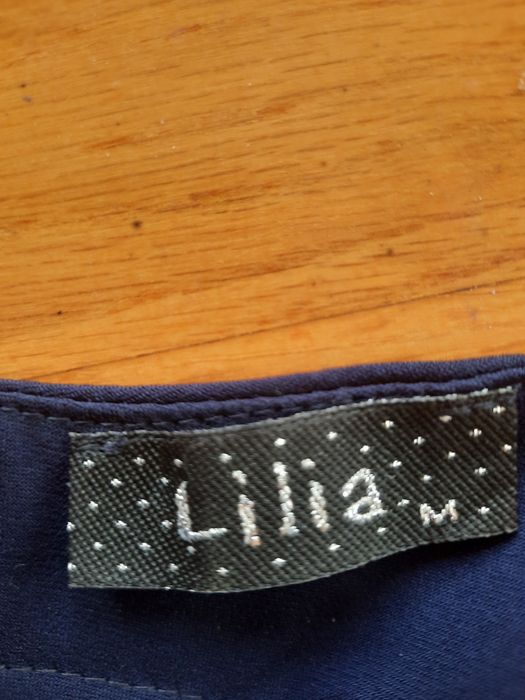 Продавам много красива дълга рокля