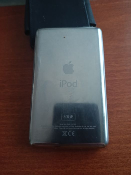 iPod Classic Apple iPod Classic 5-то поколение 30GB черен