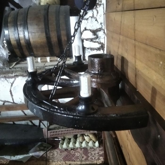 Стенни лампи от колело от каруца