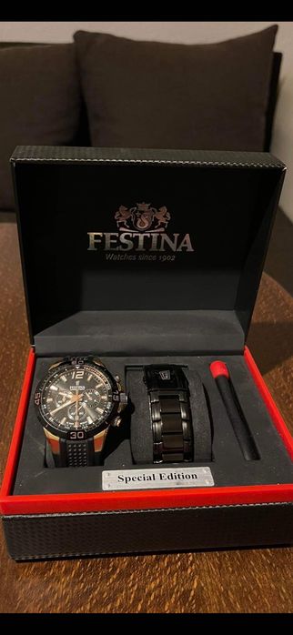 Часовник FESTINA special edition