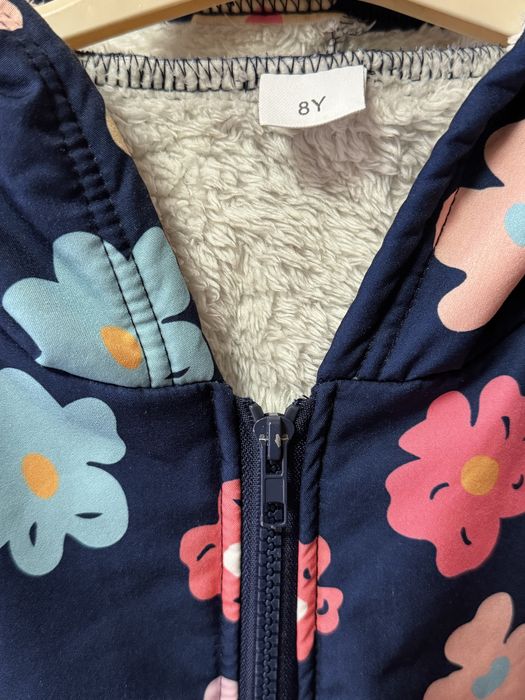 Куртка-ветровка для девочки