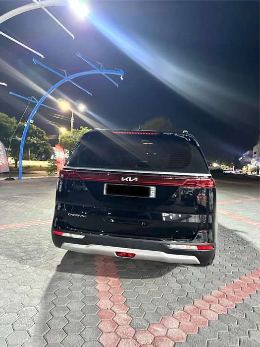 Kia Carnival 2023 — 2