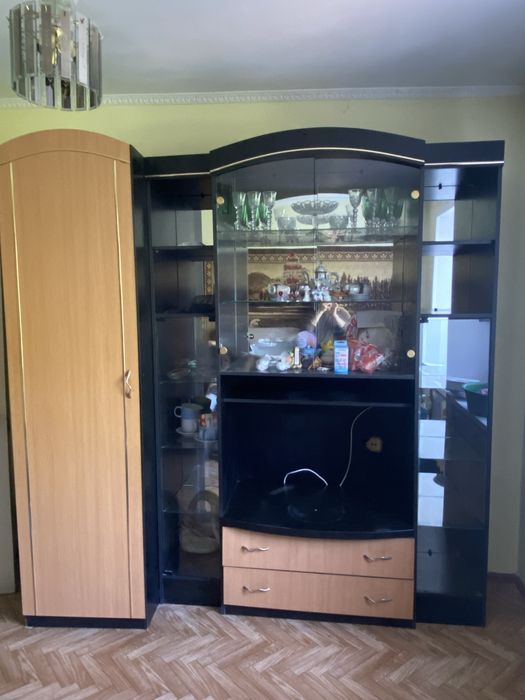 Продам стенку для гостиной, б/у