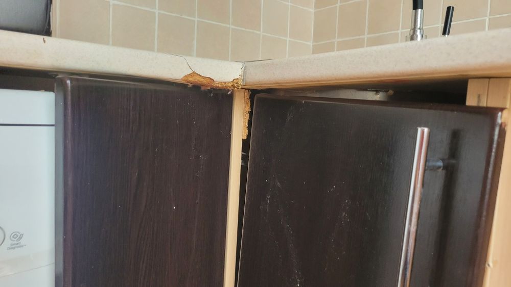 Продам кухню б/у дёшево.