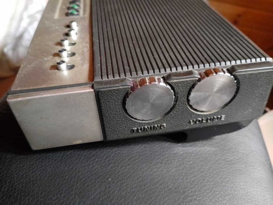 Vintage Realtone E-2 radio digital 24h alarm clock