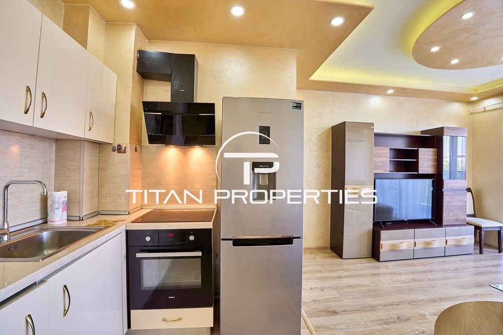 Двустаен апартамент в жк. Христо Смирненски