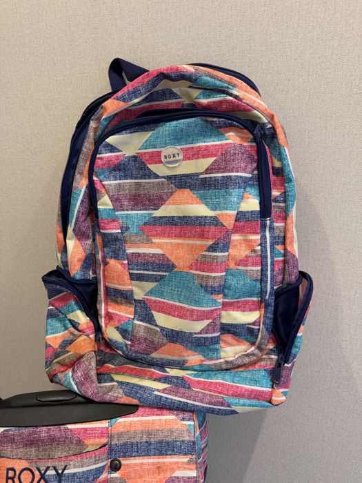 Чемодан и рюкзак фирмы  Roxy