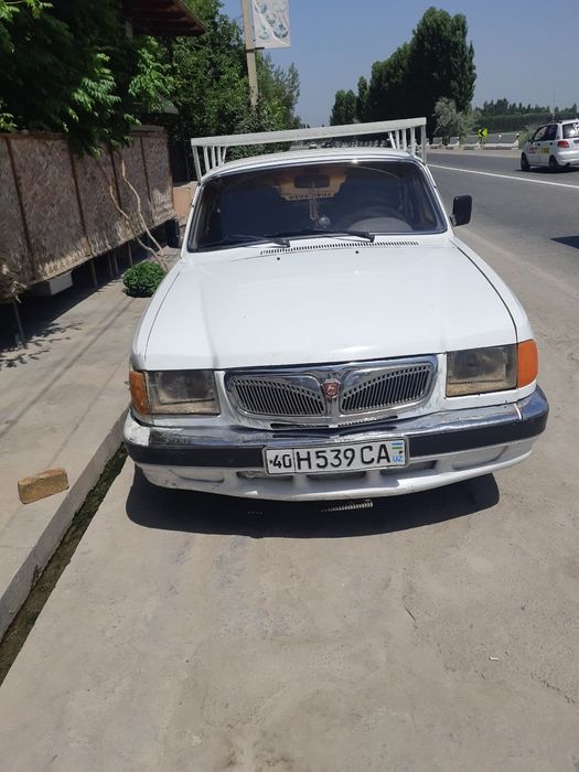 Мошина ишлаб турибди