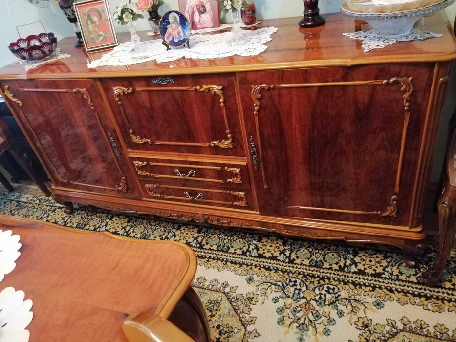 Set Mobilă Vintage Madrigal (FAMO Gherla 1980) – Stare de colectie