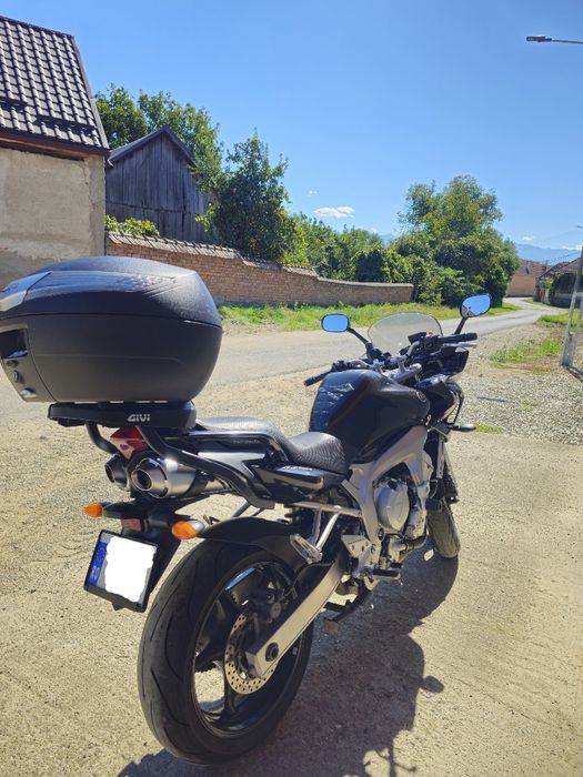 Vând motocicletă Yamaha Fz 6