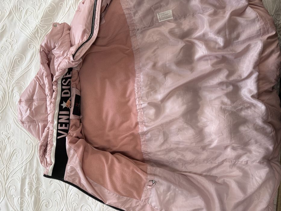 Продам зимние куртки на девочку