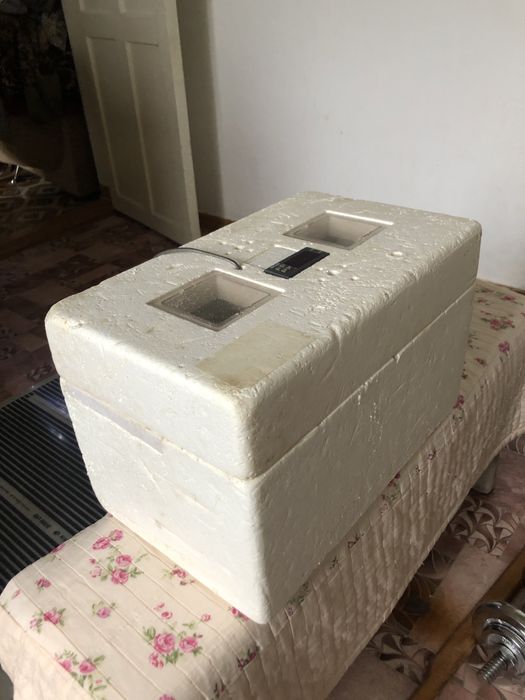 Продам инкубатор.