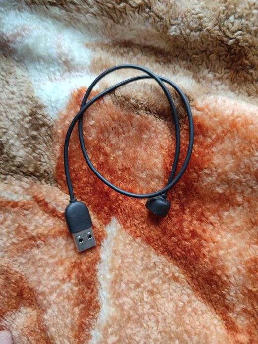 Продам ми бенд 7мые