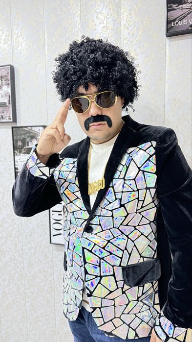 Костюмы, маски на прокат.