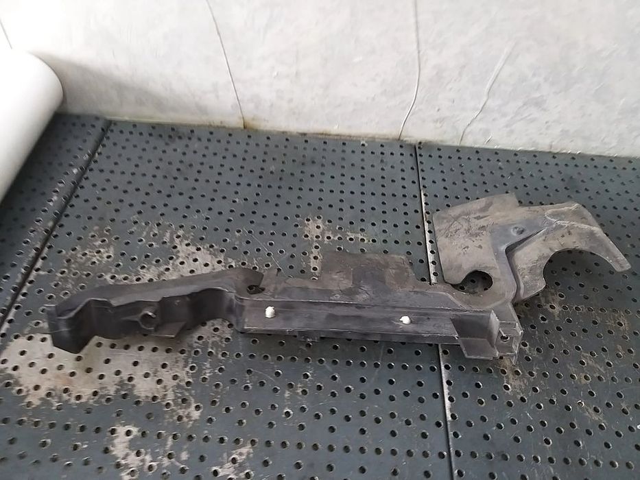 Deflector aer stanga audi a6 c6 4f 4f0121283g