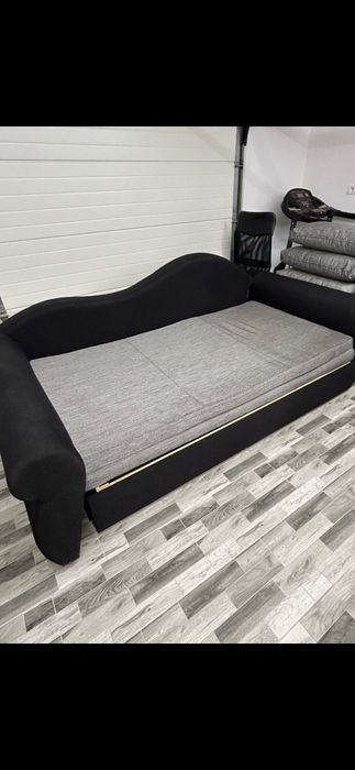 Canapea extensibilă 2m/2,închisă de 1m ,deschisă 2/2,făcută la comandă