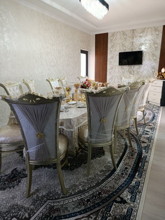 Koʻk terakda srochna yangi qurilgan uy sotiladi