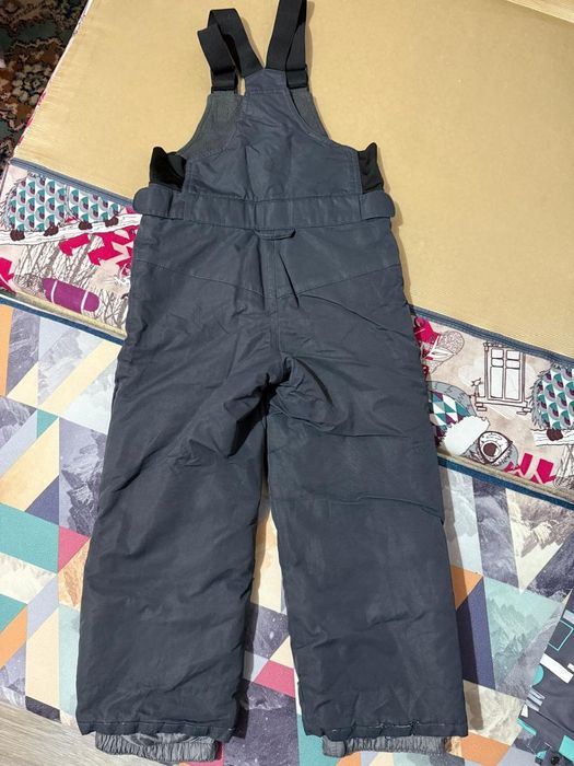 Полукомбинезон...