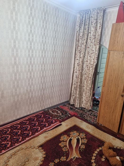 Сотилади Чилонзор 20 квартал 2 хонали