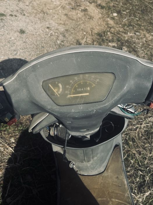 Хонда дио очень хороший мопед я ездил на нем 4года надо пиминать фару