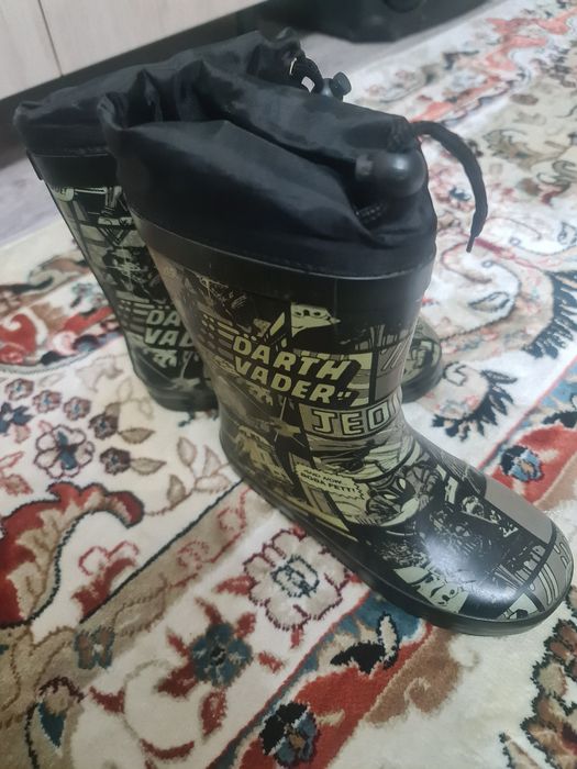 Резиновые сапоги