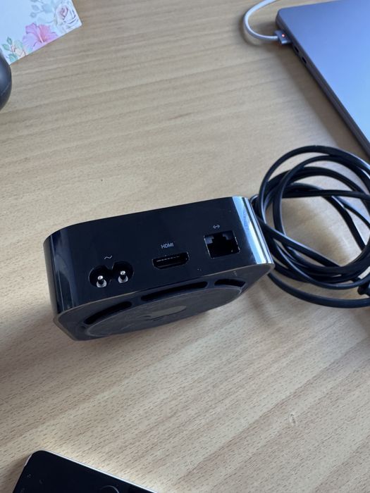 Apple tv 4k A1842 64GB