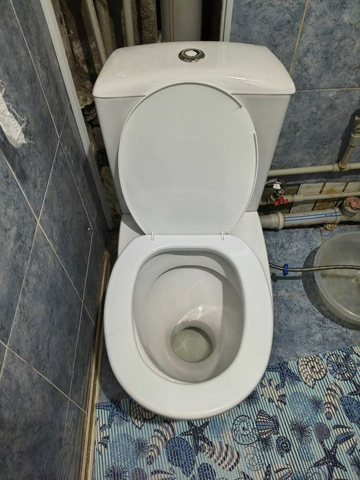 Продам унитаз б/у