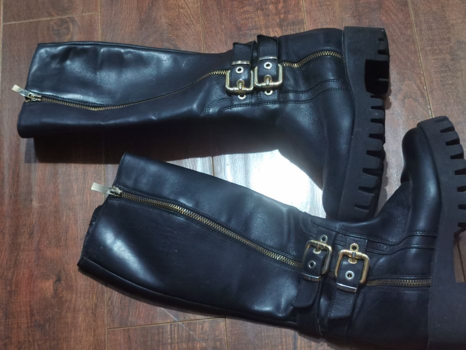 Ghete versage plus altele