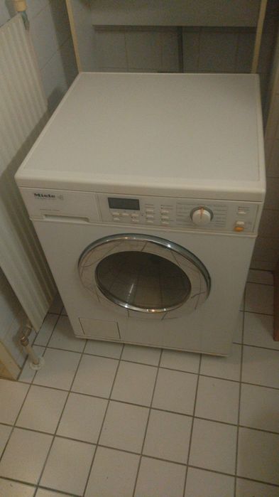 Masina Miele spalat cu uscator