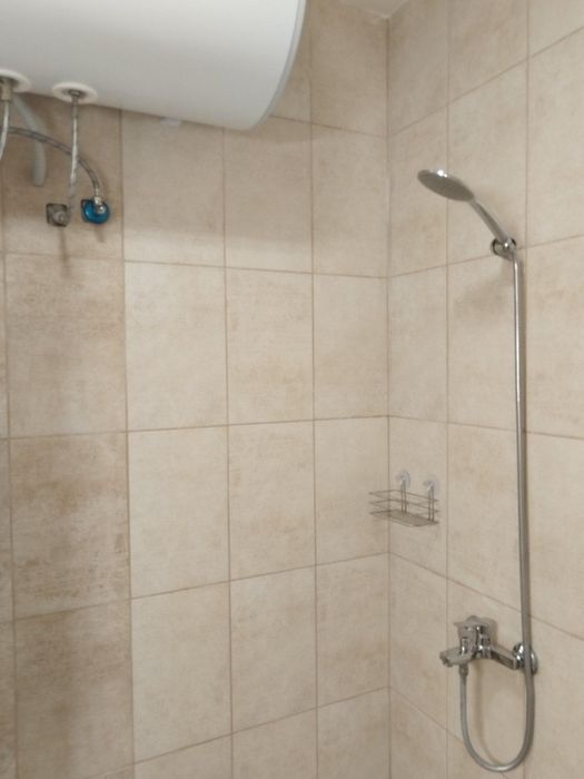 Дава се под наем Тристаен апартамент в Пловдив, Остромила - 120 кв.м за 375 € - Снимка #9