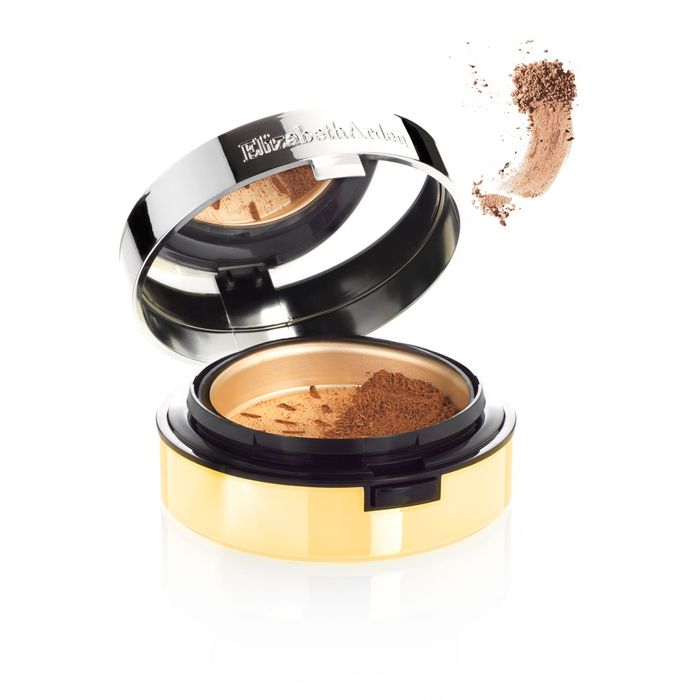 Pudra fond de ten Elizabeth Arden, Mineral Powder