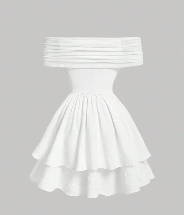 платье белое.   .