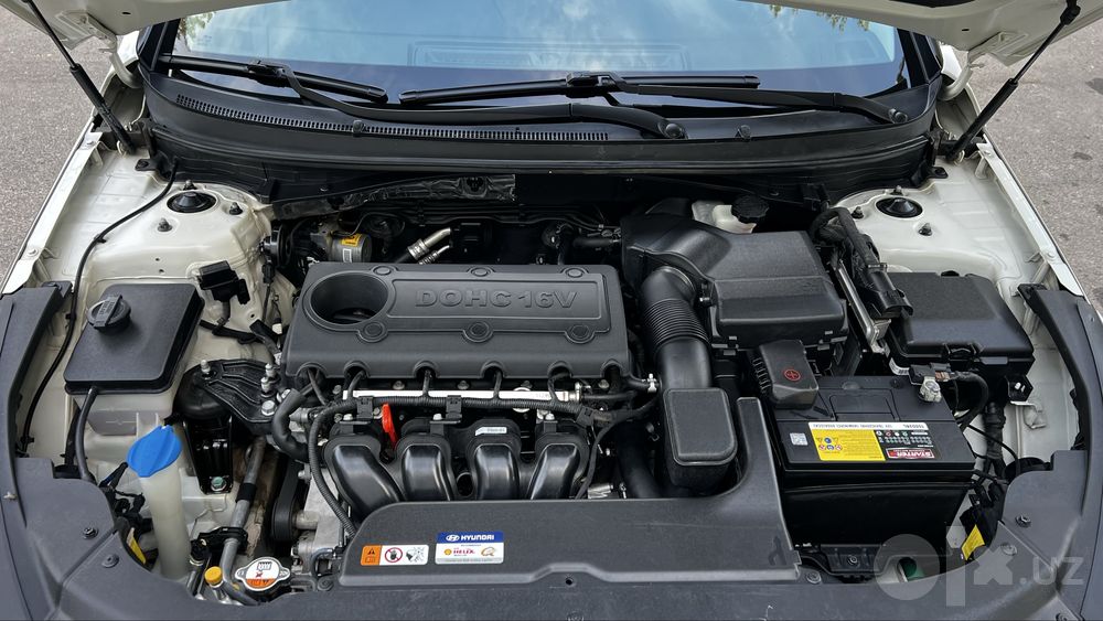 Hyundai Sonata LF