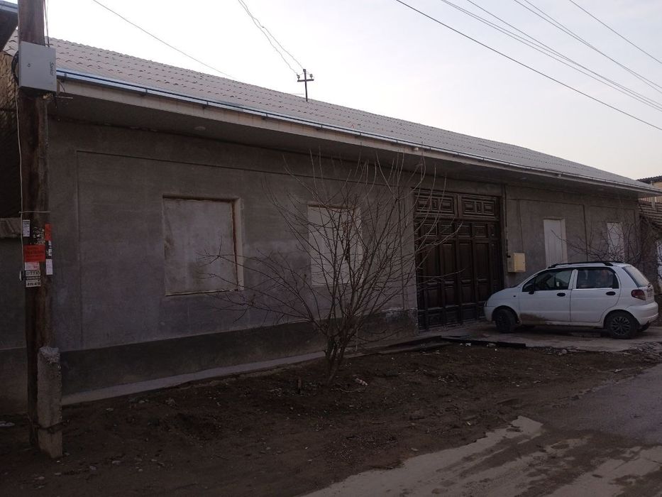 Uy sotilad Yangiyol shaxar Nov 36 uy